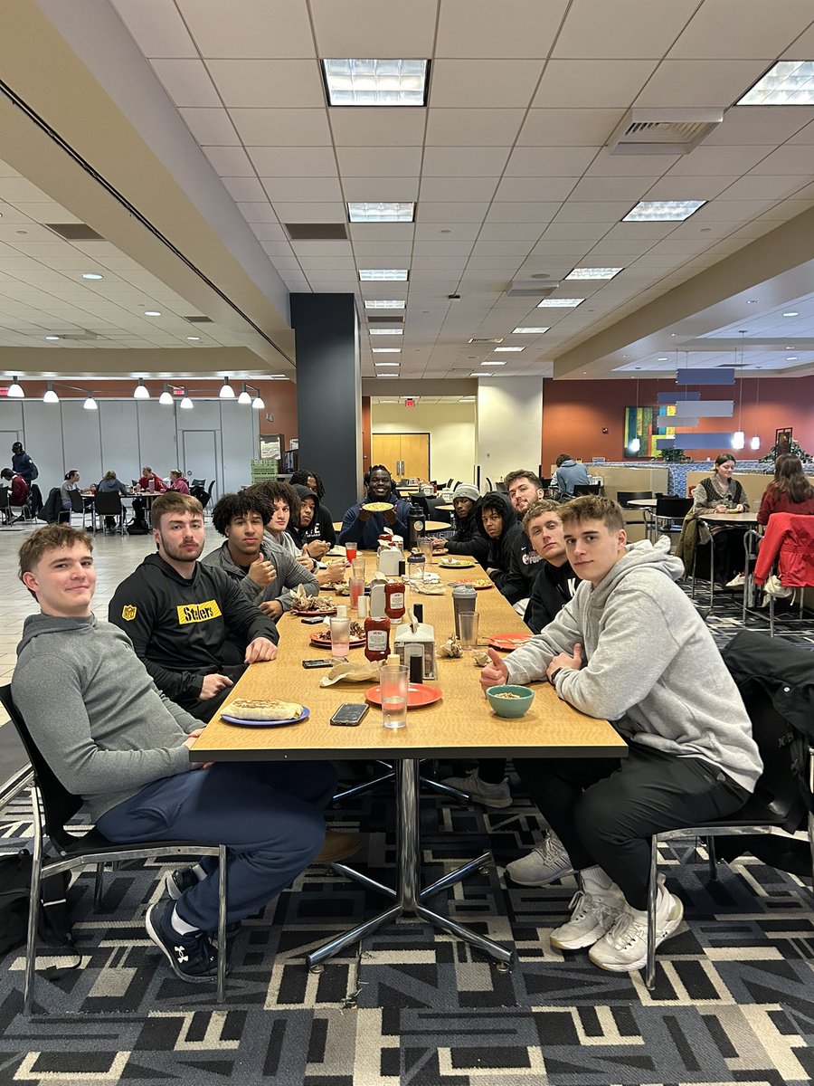 Dinner at Upper Bentley for the Weis Guys🦅🔒<a href="/CoachCiesielski/">Peter Ciesielski</a> <a href="/CoachJBattaglia/">Coach Joe Battaglia</a>