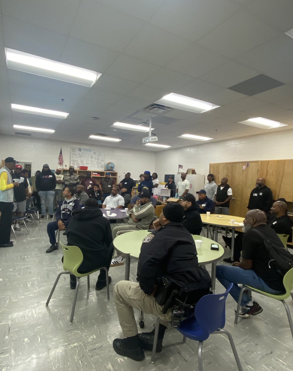 Victoria Grubbs (@vgrubbsap) on Twitter photo Dads and Donuts <a href="/FLE_HCS/">Flippen Elementary</a>. What an awesome display of Flippen fathers & father figures coming out to listen, learn and give input. We look forward to implementing the initiatives & events discussed today for our students and families. #HenryCountyBOE Dads and Donuts <a href="/FLE_HCS/">Flippen Elementary</a>. What an awesome display of Flippen fathers & father figures coming out to listen, learn and give input. We look forward to implementing the initiatives & events discussed today for our students and families. #HenryCountyBOE