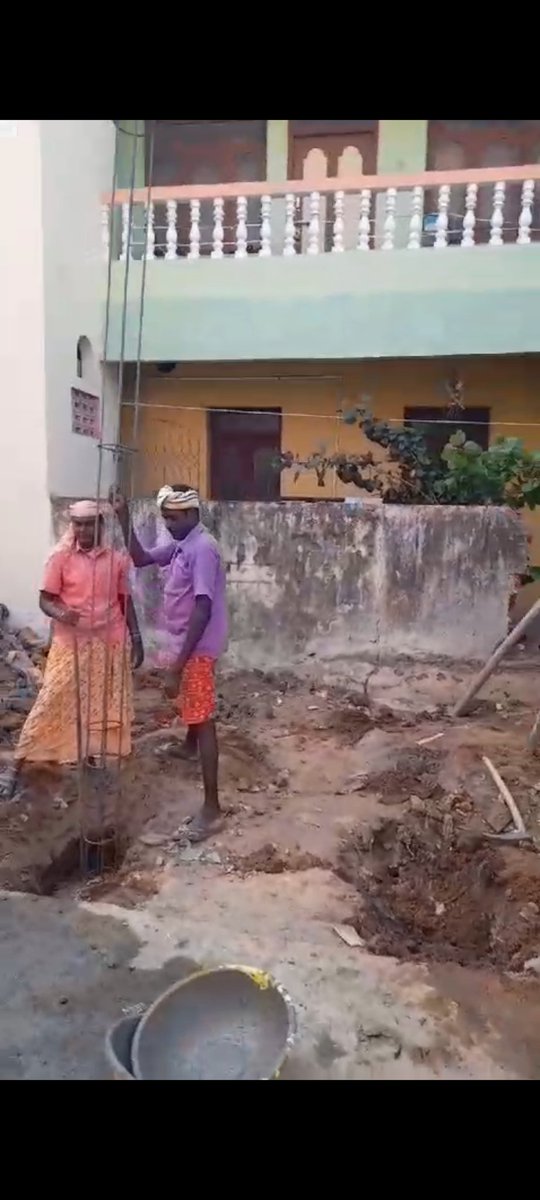 SSKKumaran_'s tweet photo. In Agraharam st, iyyappanthangal 30 ft main Access road to Annai Teresa school is encroched by concrete structure.Emergency vehicle can't pass through it please do the needful for the safety of the community @KanchiCollector @CMOTamilnadu @tnschoolsedu @ChennaiTraffic @ThanthiTV https://t.co/Tz97U7qLqa