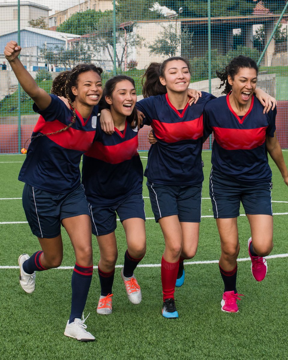 Our reaction after seeing so many commericials promoting girls' sports during the #BigGame. 🤩 A WIN for female athletes everywhere.