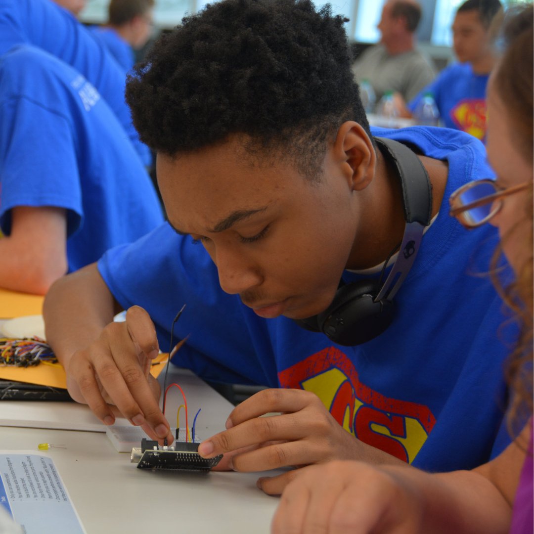 🚀 STEM Ecosystems are equipping Alabama students with the skills to thrive in the future workforce! Hands-on learning today, innovation tomorrow. 💡🔬 #STEMEducation #FutureReady #AlabamaSTEM