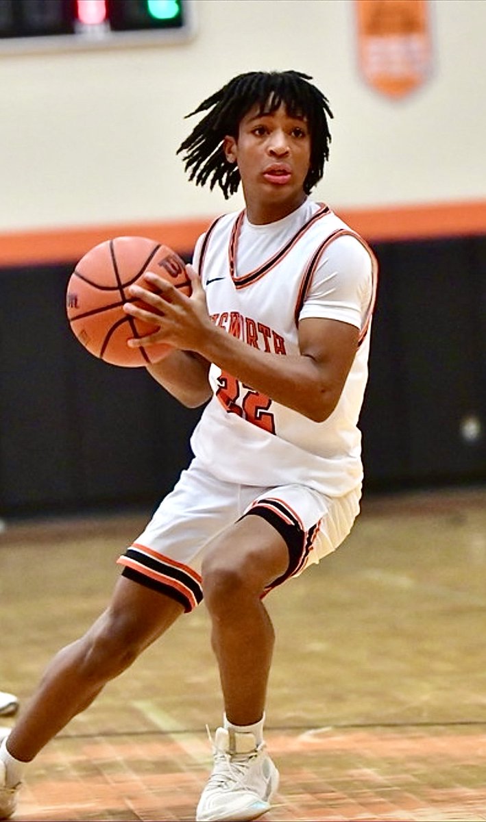 #Semis Today! 🏀⁦🐅<a href="/JustinHopkins26/">Justin “J-Hop” Hopkins</a>⁩ ⁦<a href="/JustMeJazzi/">Jasmin Hopkins</a>⁩ ⁦<a href="/SportsNashville/">SportsNashville</a>⁩