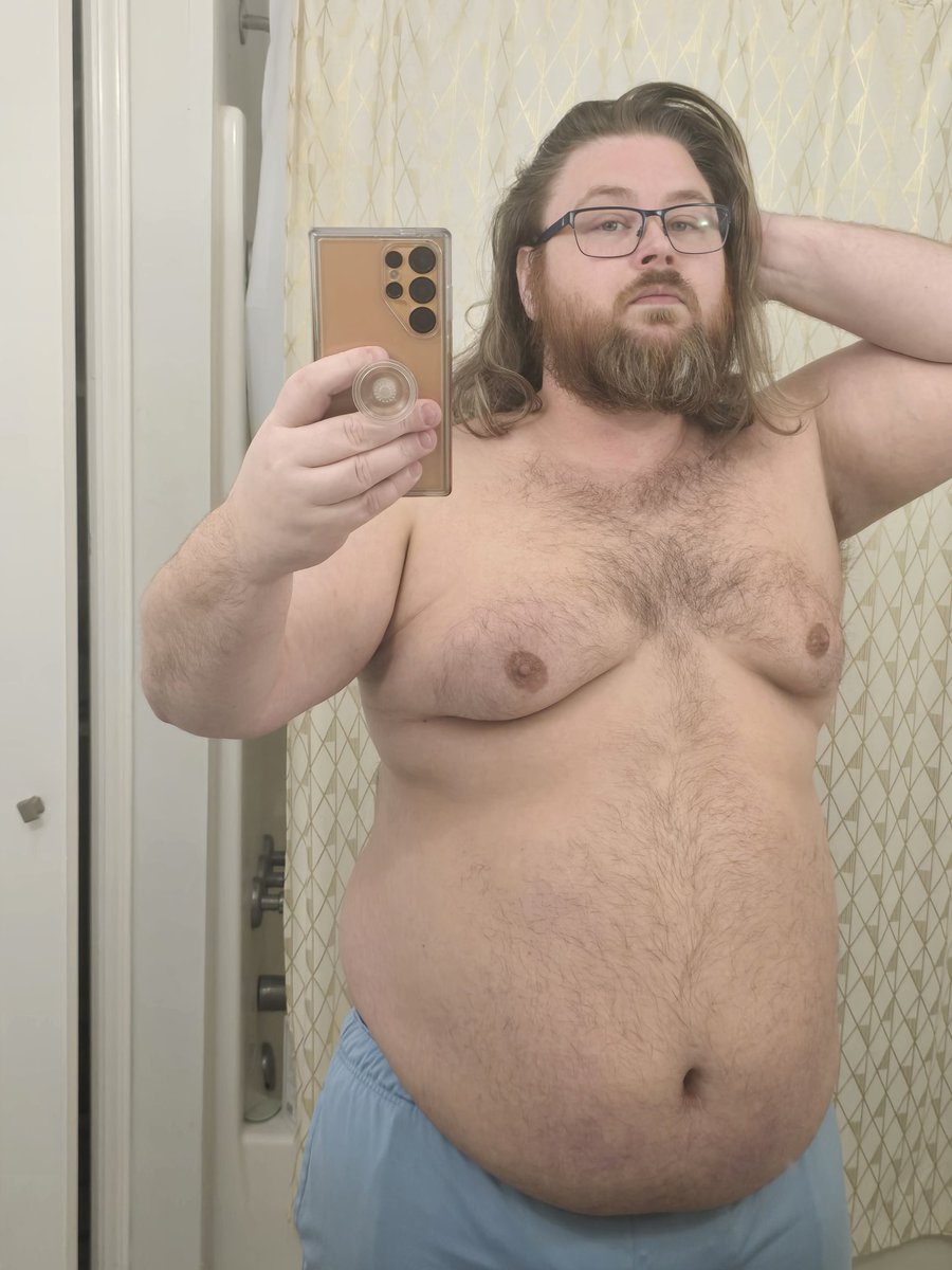 CookieBearNJ's tweet photo. I think I'm gonna trim my beard.. it's a little much... what do you think? https://t.co/xEXD6dtWOp