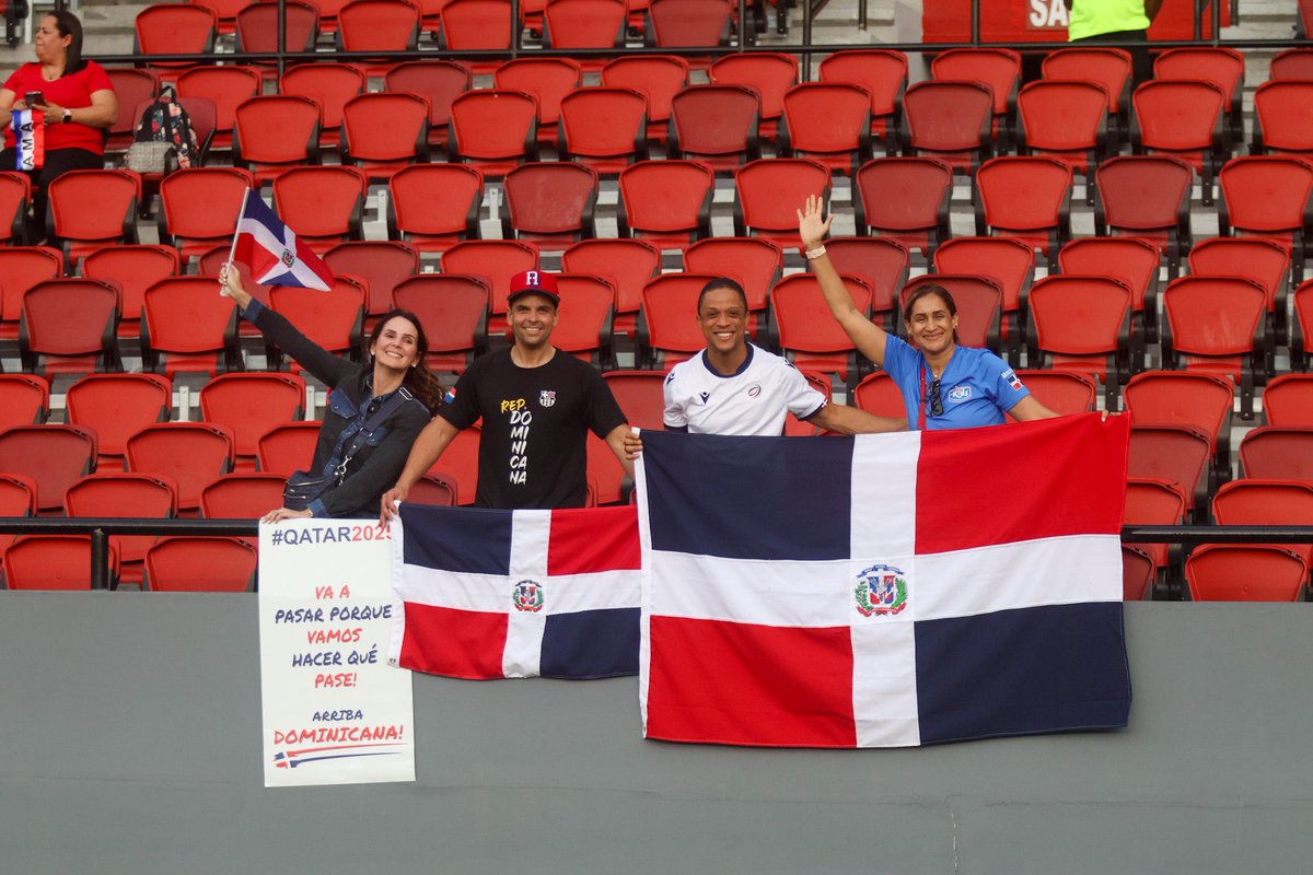 sedofutbol's tweet photo. Nuestra gente 🇩🇴❤️ ¡Gracias por el apoyo! https://t.co/0wiL94yUfT