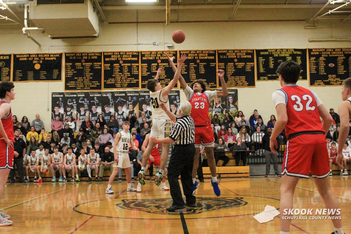 JaySkook's tweet image. Catching up on photos from the Schuylkill County High School Basketball Season.  Here are some from North Schuylkill's visit to Mahanoy Area