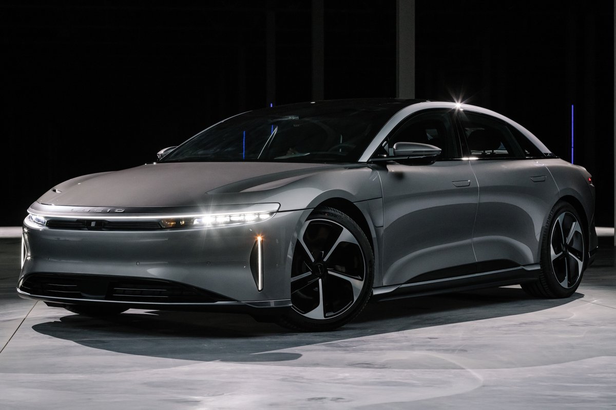 LucidMotors's tweet photo. The future of electric performance is coming to Toronto. ​🇨🇦

Visit the Canadian International AutoShow from February 14 to 23 to experience the Lucid Air and see the Lucid Gravity SUV up close.  ​

Learn more: https://t.co/JrrrMDDqSg https://t.co/tqRx82hDUW