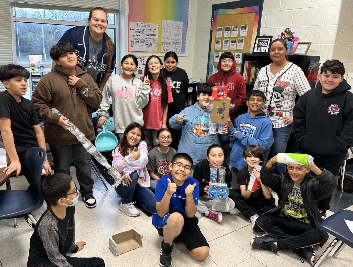 Isabel_Anaya1's tweet image. Shoutout to our amazing 5th graders @NISDCable for their incredible STEM challenge presentations! They took on the task of creating something new &amp;amp; innovative using recycled materials—and they had to convince me, the Recycling Queen! ♻️👑 Safe to say, they nailed it! #ProudAdmin