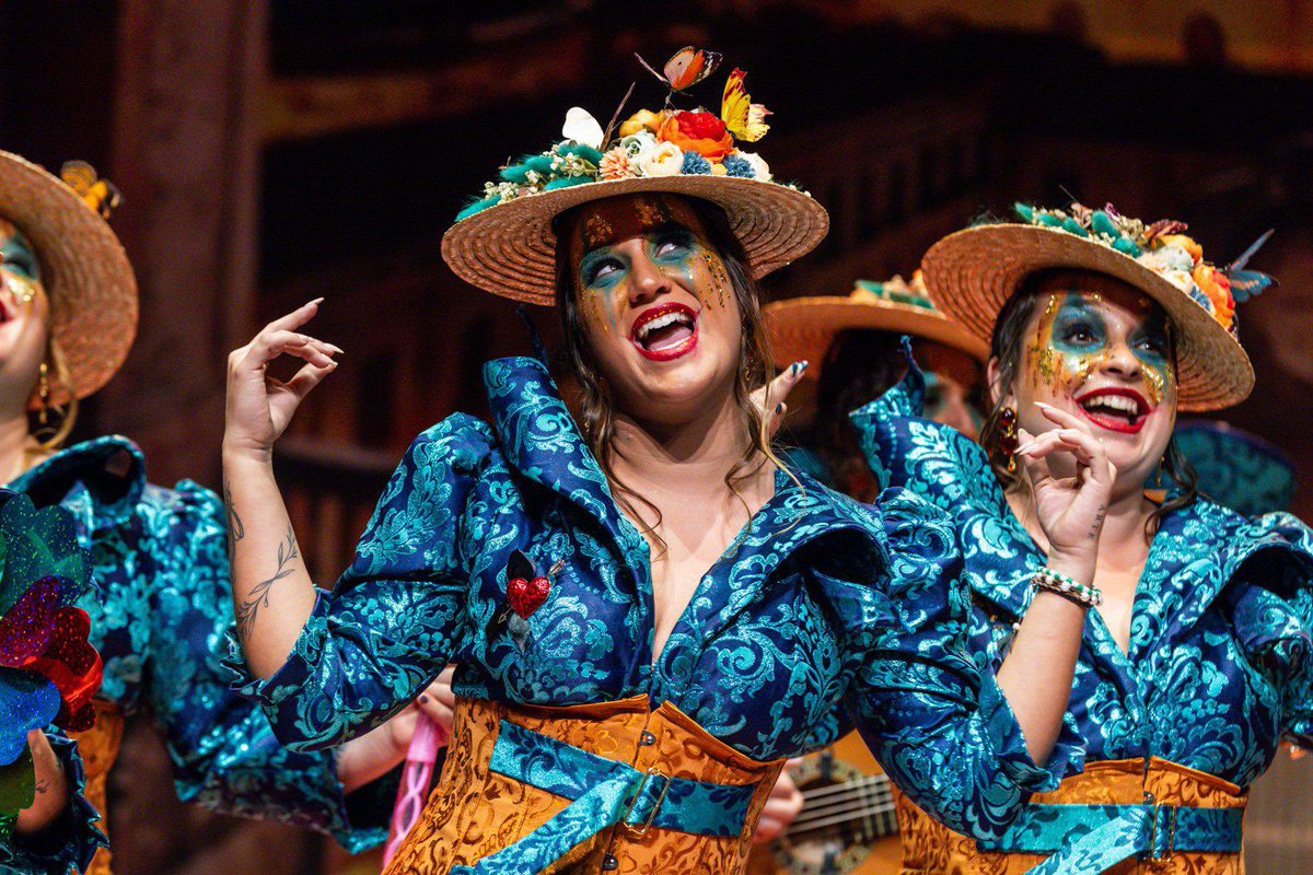 Loquita por Málaga y su carnaval🎭❤️‍🩹