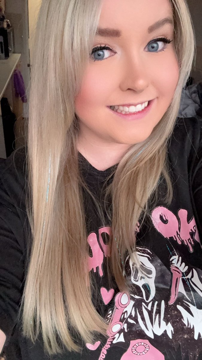 Chelsea_ej's tweet image. Had my hair done and I’m feeling like a bad bitch.