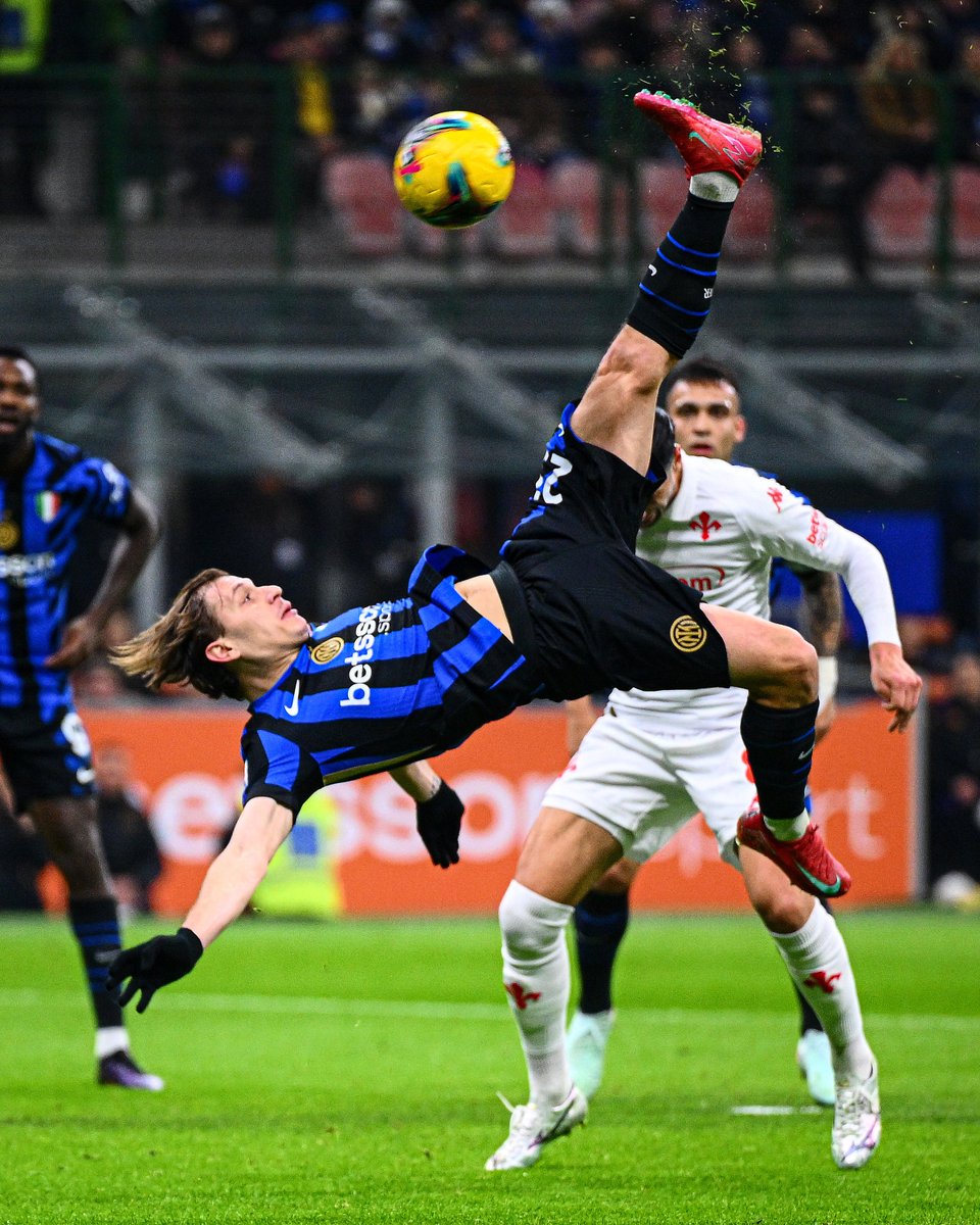 Inter's tweet photo. P O S T E R

#ForzaInter #InterFiorentina https://t.co/BEU212Vsez