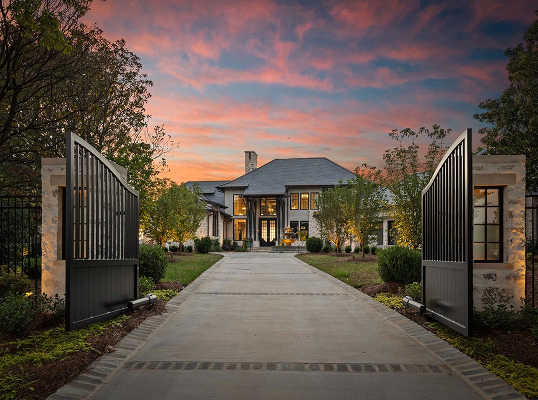 Luxury Home Magazine tweet media