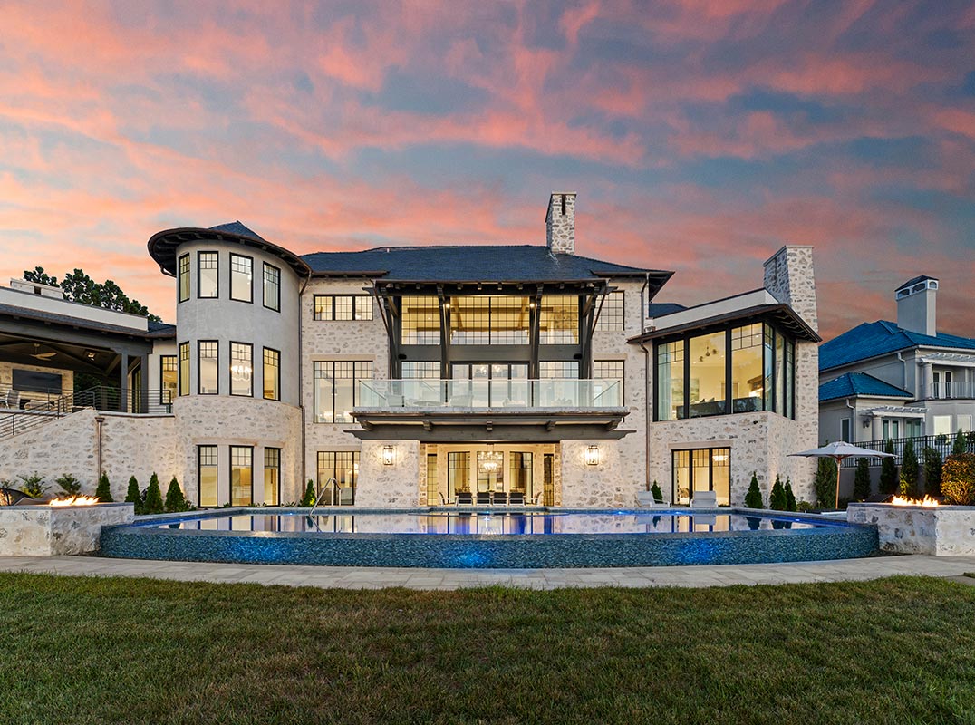 Luxury Home Magazine tweet media