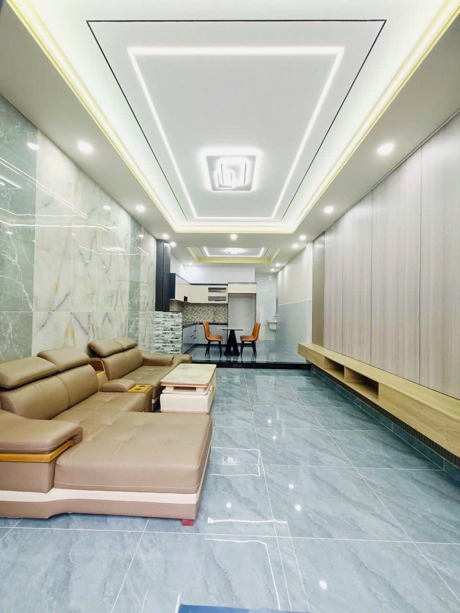 Pham Phuong tweet media