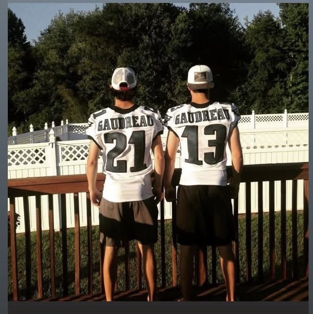 JaneGaudreau's tweet image. I know two very happy @Eagles fans in heaven! For us, it’s a little bittersweet as we would have loved to have been watching with them and seeing how crazy excited they were but I’m going with the belief they were in our family room watching with us! Miss you guys so much!💚💚