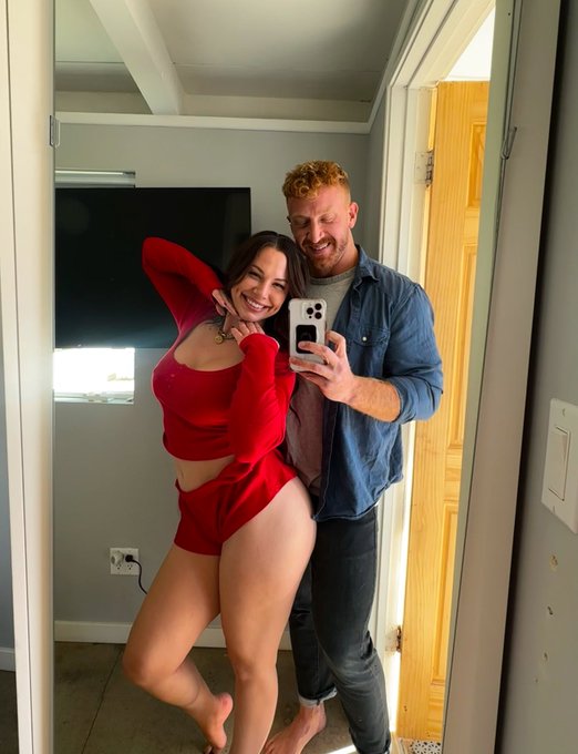1 pic. Me and @TheLevLieben have a cute lil video dropping this valentines!! Step mom Aidra wanted him