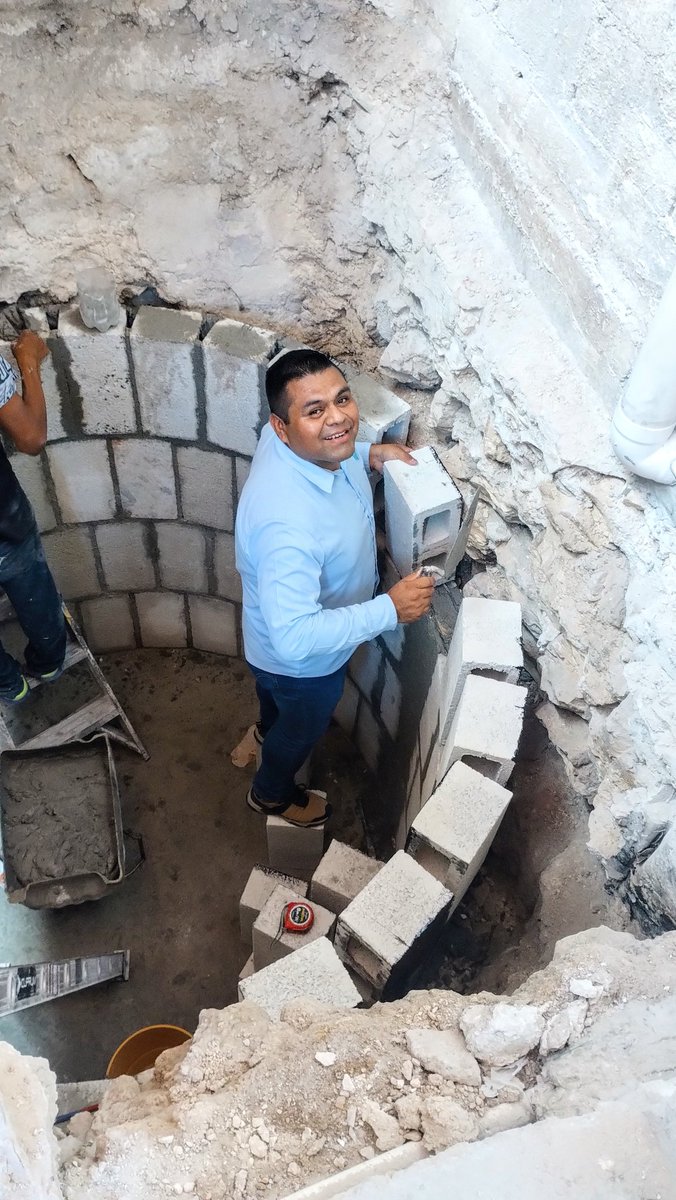 joduher's tweet photo. Cuando los maestros hacen #San_Lunes pero no puedes quedar mal en el #Trabajo!!! 
#Lunes #Construccion #Trabajo #Arquitectura https://t.co/xYa7gNEQAG
