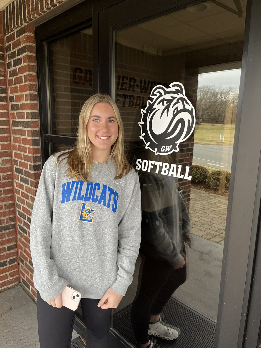 Livi Warren tweet media