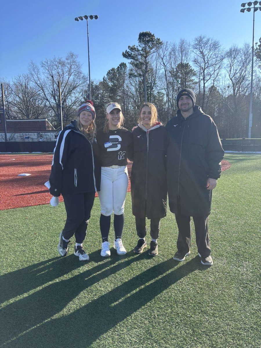 Livi Warren tweet media