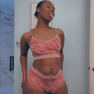 tloveeeeeeee's tweet photo. #NewProfilePic https://t.co/aI81FhjsA3