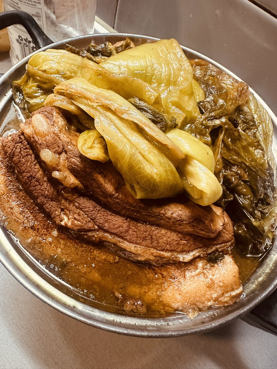 patty_supatta's tweet photo. สวัสดีวันหยุด #enjoyeating https://t.co/KSFTWcEOUB