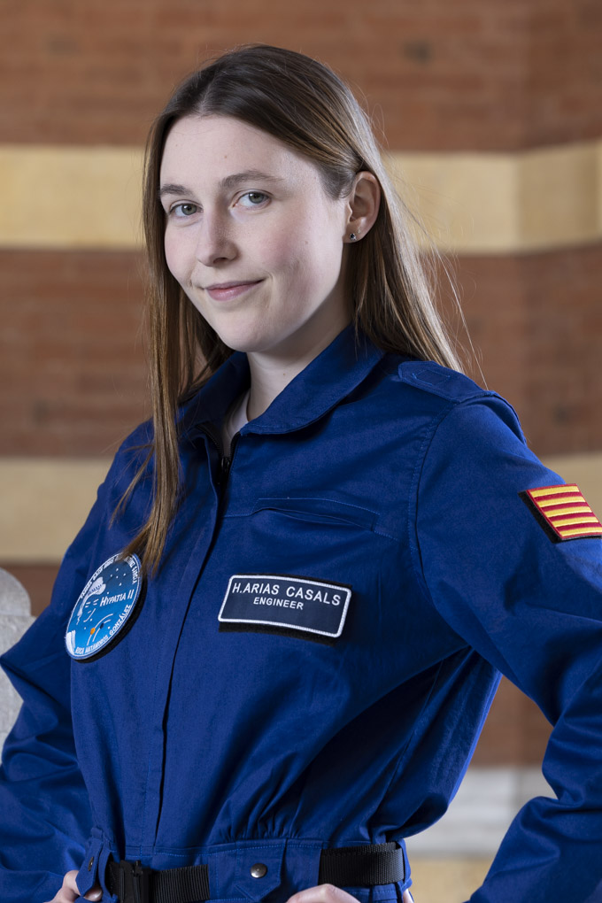 L’Helena Arias és referent per la seva passió combinada d’enginyeria i esport, com a estudiant de <a href="/la_UPC/">Universitat Politècnica de Catalunya (UPC)</a>, campiona de tir olímpic i la integrant més jove del projecte Hypatia Mars. 

#WomenLeaveTheirMark 🚀✖️✊

<a href="/helenarias/">Helena Arias Casals</a> qui és la teva referent?