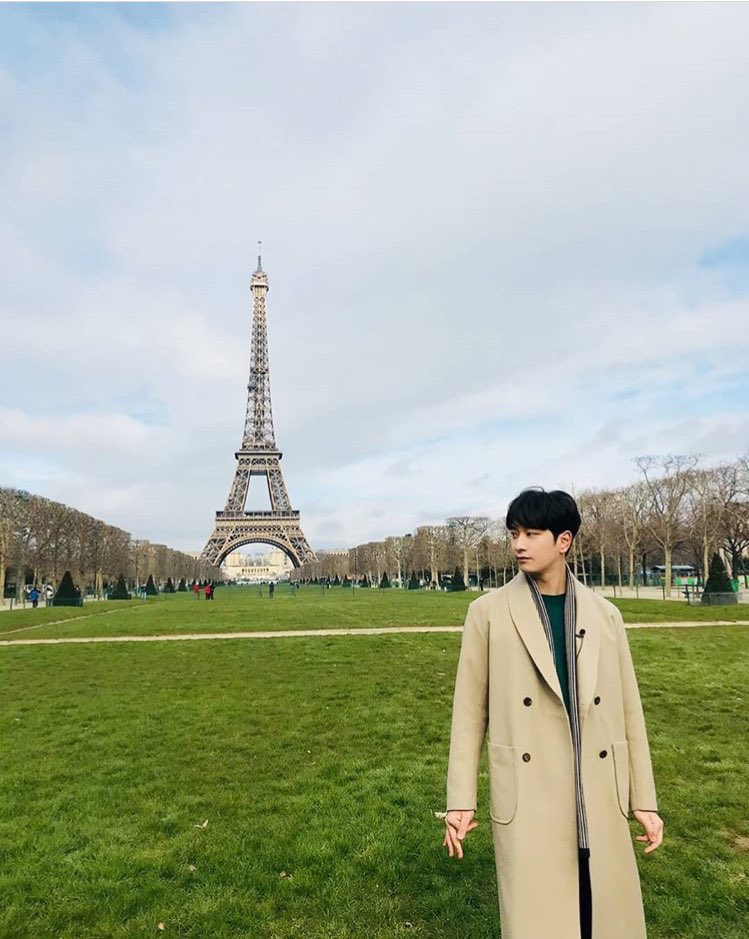 2kntjwc_pm's tweet image. チャンソンhappy birthday🥰
素敵な年になりますように
@CHANSUNG_JAPAN 
@2PMagreement211 
なつかしちゃんそん