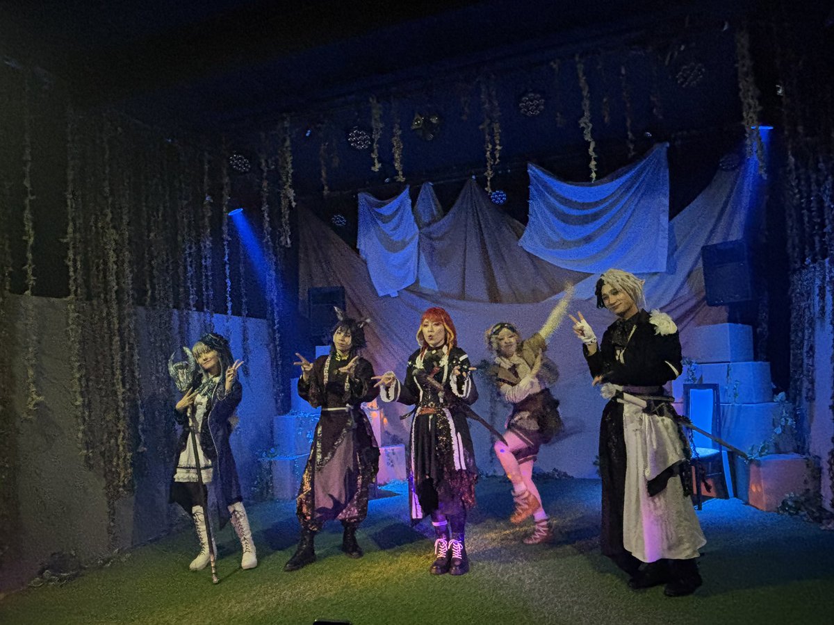 hideyo_1218's tweet photo. 上演前、カメラ確認中に・・・
( ̄▽ ̄)ニヤリッ
アスピごちそうさまです♡
#金ペテ
#金稼ぎのペテル
#BuffSTUDIO https://t.co/IHyoK3QrYw