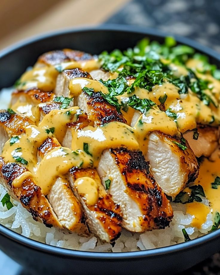 Chicken &amp; Rice Bowls with Creamy Garlic Sauce