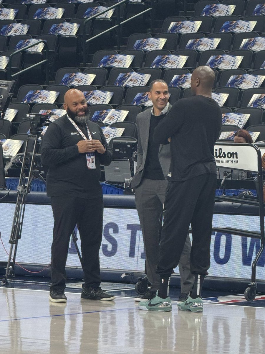 NationMffl's tweet image. Nico Harrison is in attendance for the Mavs-Kings game tonight at the AAC.

(📸: @KevinGraySports)