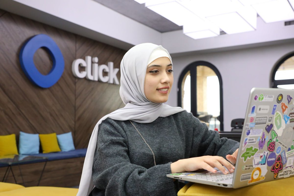 UNDP Uzbekistan 🇺🇿 (@undp_uzbekistan) on Twitter photo 🚀From intern to Product Manager!
At just 18, Ozodakhon Muminova turned her UNDP Digital Internship into a career at <a href="/clickuz/">Компания Click</a>. With hands-on experience & great mentors, she’s now aiming even higher—her own Deep Tech startup!
Read her story 🔗go.undp.org/3ZL
#WomenInSTEM 🚀From intern to Product Manager!
At just 18, Ozodakhon Muminova turned her UNDP Digital Internship into a career at <a href="/clickuz/">Компания Click</a>. With hands-on experience & great mentors, she’s now aiming even higher—her own Deep Tech startup!
Read her story 🔗go.undp.org/3ZL
#WomenInSTEM