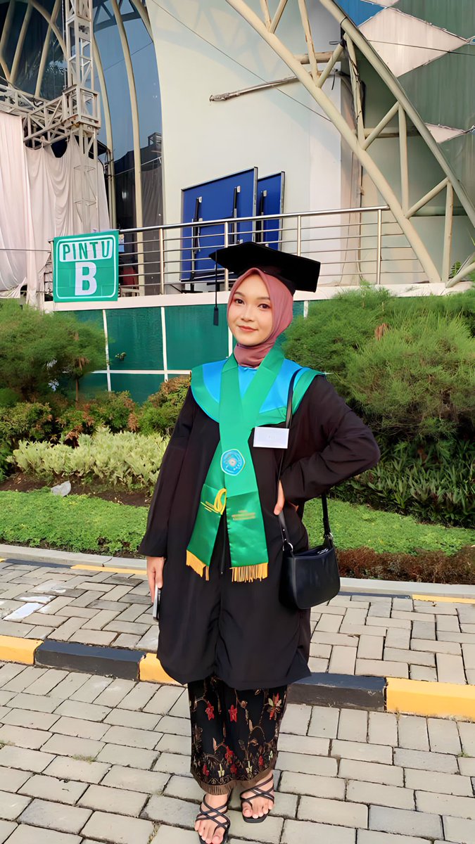 hayukmainn's tweet photo. Walaupun nanggung belum sampai finish, tapi gapapa sudah melewati jungkir balik dalam berproses, semoga soon bisa kembali berjuang😩 https://t.co/V6Hn71dhfu