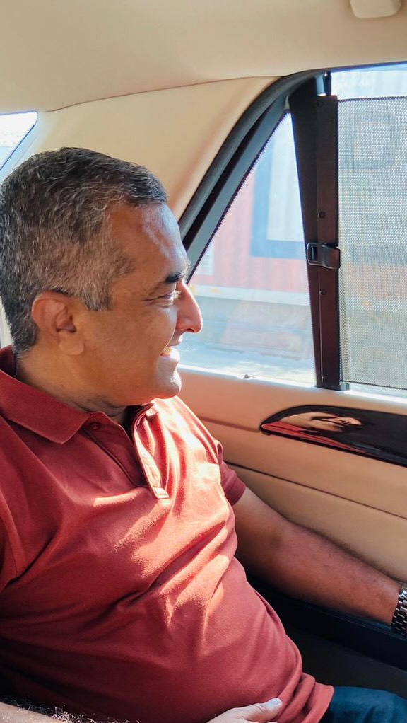 sanjaymsraval's tweet photo. જ્યારે તમે કોઈને મદદ કરવાની સ્થિતિમાં હો છો
ત્યારે ખુશ થાઓ કે,
ઈશ્વર કોઈની પ્રાર્થનાનો જવાબ
તમારા માઘ્યમથી આપવા માંગે છે !
ઈશ્વર તારો આભાર 🙏
#sanjayraval #motivationforlife #StayPositive  #seepositive https://t.co/PjbwUmfIyS