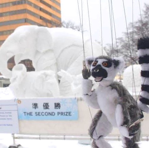 毎年恒例、早朝雪まつり撮影隊

地元民のアドバンテージを生かし
混雑する７時前に出発！

今年は少しコンパクトだけど
スッキリしてちょうどいいくらいの感じ

#マリオネット
#コアリクイ #札幌 #雪まつり #モンスターハンター #marionette #anteater #sapporo #snowfestival #monsterhunter