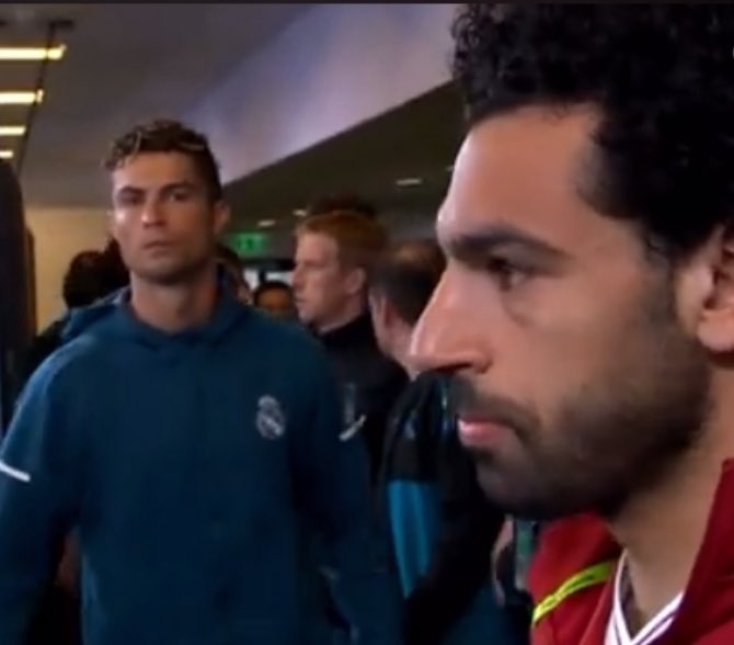 rcoinofficial's tweet photo. Cristiano Ronaldo when Muslimano Ronaldo walks in: https://t.co/BlhMSxUkga