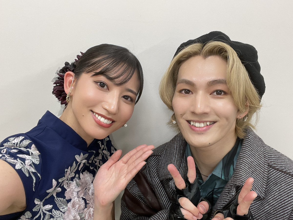 nanakikanon's tweet photo. 舞台「私立探偵 濱マイク -遥かな時代の階段を-」
6日目、9公演目、ありがとうございました！😌
次が東京千穐楽となります。
忘れられない時間になりますように🪷

愛しき昌暉くん星野くんと。

七木
#濱ステ #濱マイク
#濱ステ2_遥かな https://t.co/eOvNqoJewO