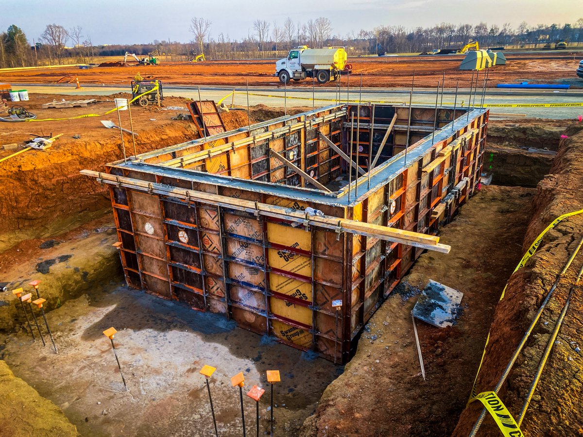 BuiltechLLC's tweet photo. Progress at Bask Apartments is moving fast! Structural work, utilities, and interior finishes are advancing. Our team stays focused on efficiency and safety as we push forward! #Builtech #construction #multifamily #progress https://t.co/8lKMdwrUV6