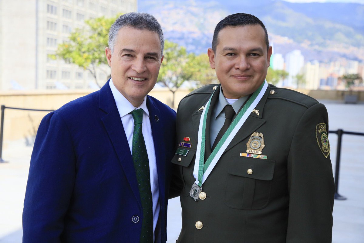 Aníbal Gaviria Correa tweet media