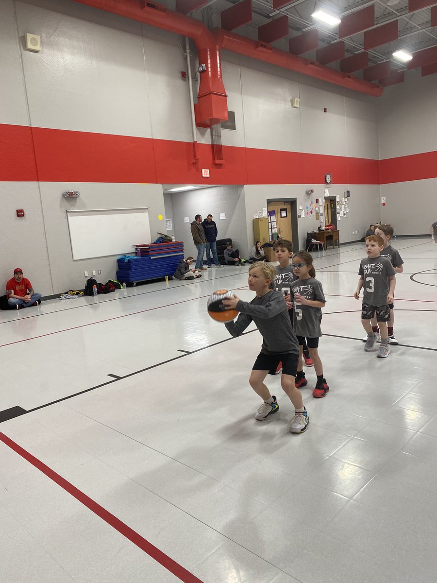 Light It Up winters are pretty FUN with this crew! 🏀🏀🏀