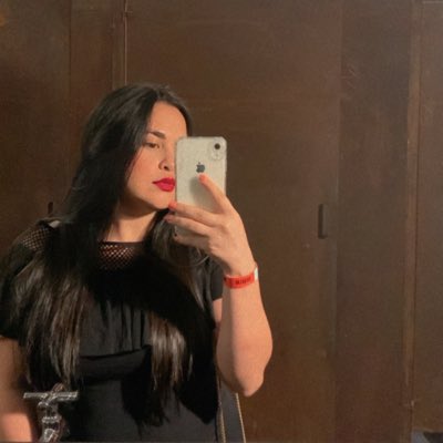 lauracabac's tweet photo. #NuevaFotoDePerfil https://t.co/s4x4y4fhzS