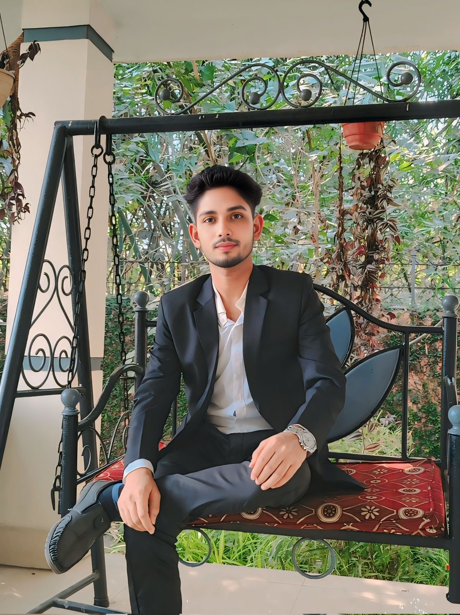 একটা হিজাব পরা গার্লফ্রেন্ড দরকার 🥰🌹