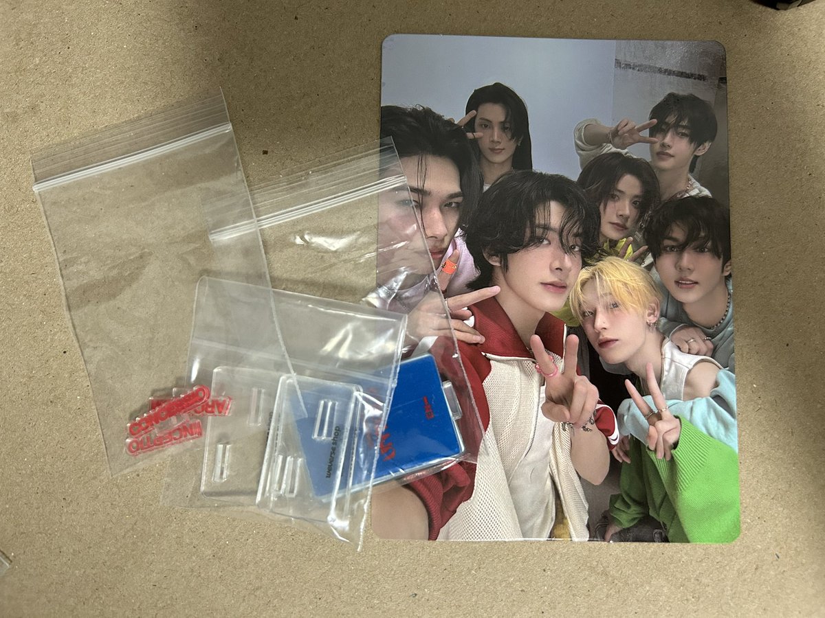 queenieeight's tweet photo. WTS|LFB

Quitting sale (in desperately need of money)

Romance Untold Weverse global pob

Payo 100
Dop 2 weeks 150 ( nrdp 50% )

Ship 1-2 days

#enhypen wts wtb lfs lfb https://t.co/yAlYDMNgcr
