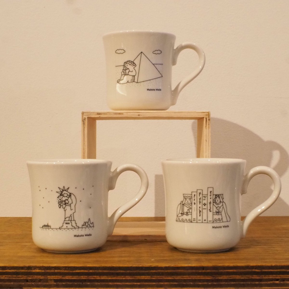 Nuts Art Works Archive Book➕ノベルティカップ 新発売】人気絵本『どうぞのいす』の絵本ナビオリジナルグッズ