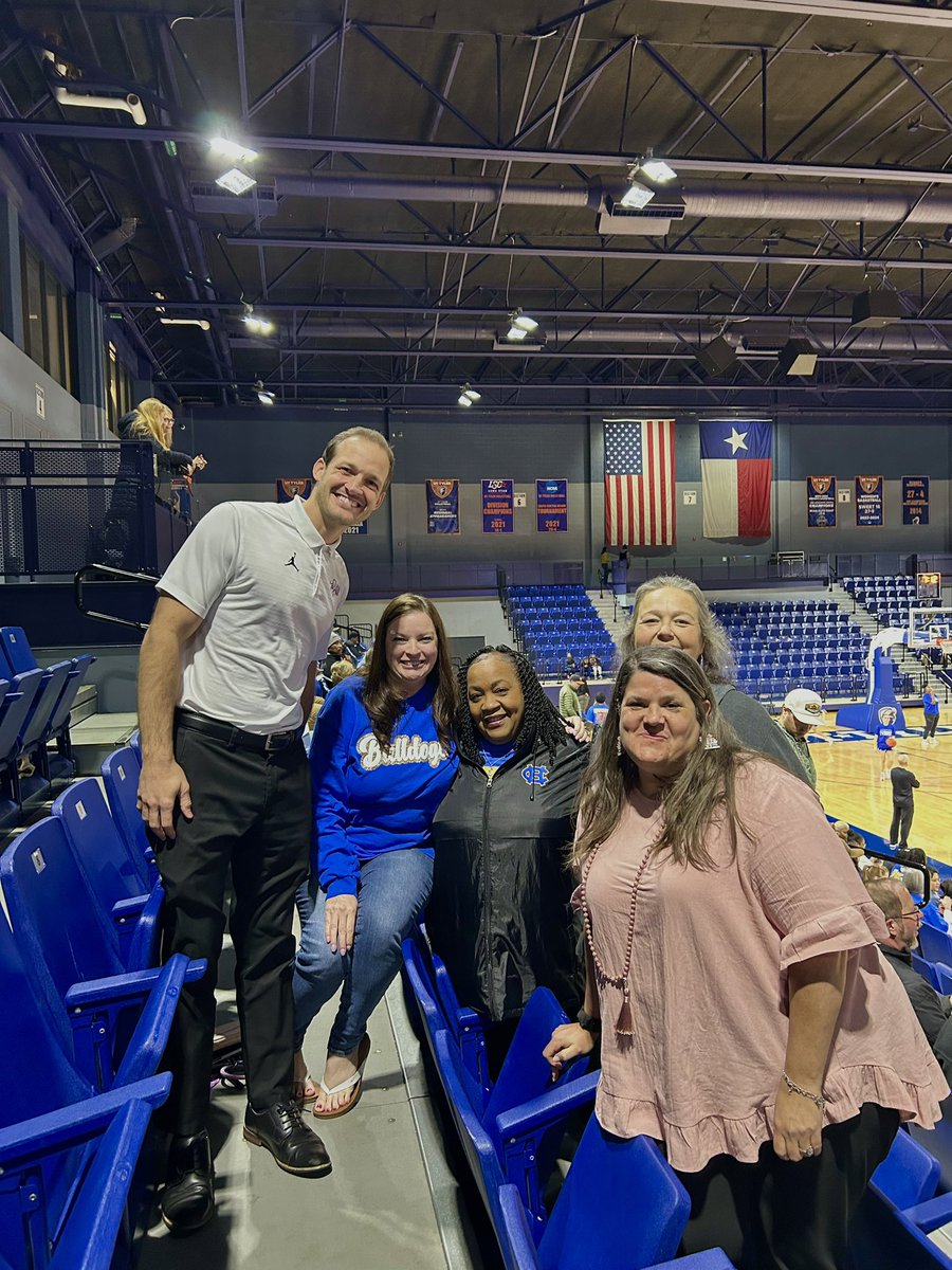 Curriculum supporting our Lady Bulldogs in Round☝️!