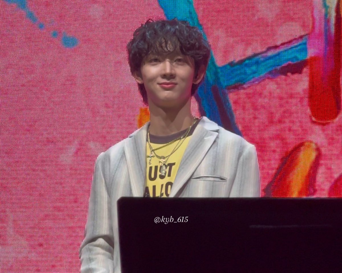 kyb_615's tweet photo. 250210
⭐︎ EVNNE HOT MESS SHOWCASE ⭐︎

#이븐 #EVNNE #유승언 #スンオン #승언 https://t.co/iXFq3iqrbf