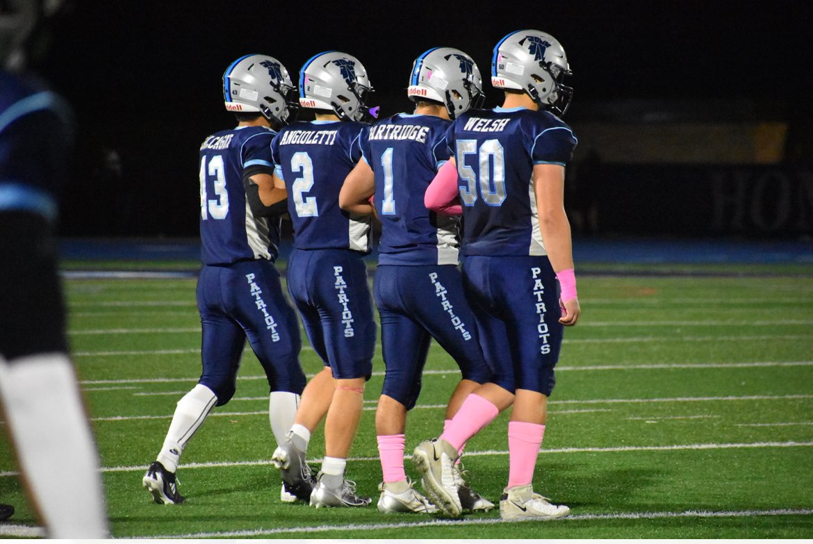 c/o 2026 Senior Season Loading….
FS/RB
5’10 190lbs 
3.8 gpa
Love to hit.
Coaches check out my highlights.
hudl.com/video/3/182686…