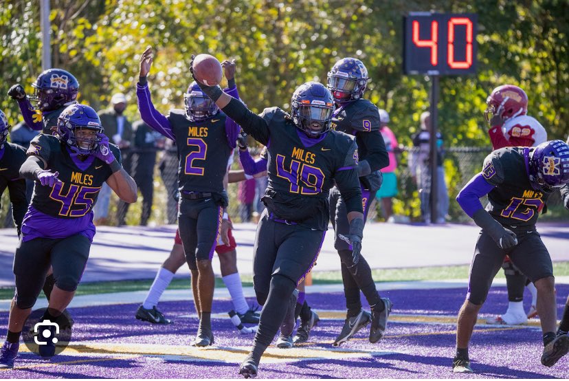 Blessed to receive a PWO from Miles college 🐻🏈 <a href="/GoldenBearsofMC/">Miles Golden Bears</a> <a href="/MinorRecruiting/">Minor High School Football Recruiting</a> <a href="/CoachAbrams/">Adrian Abrams</a> 
<a href="/QDHill52/">Quanterian Hill</a>