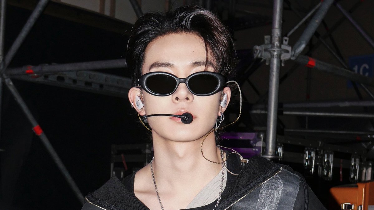 lhslovespace's tweet image. 😎 #heeseung