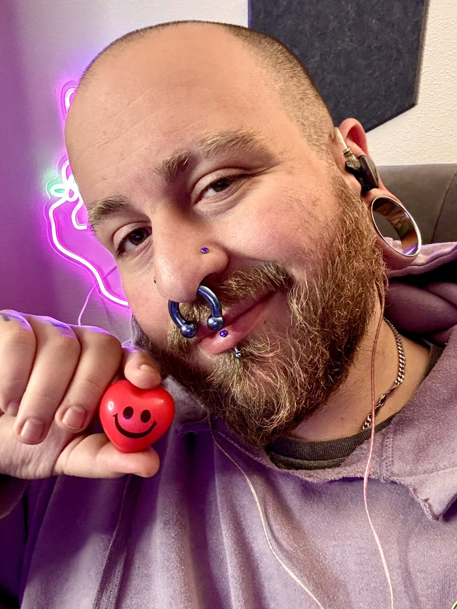 NeonMusubi's tweet image. Only 4 more days to ask me to be your valentine!
Come ask me live-
twitch.tv/NeonMusubi

#MarvelRivals #neonmusubi #smallstreamer #valentines #psylocke #jeffthelandshark