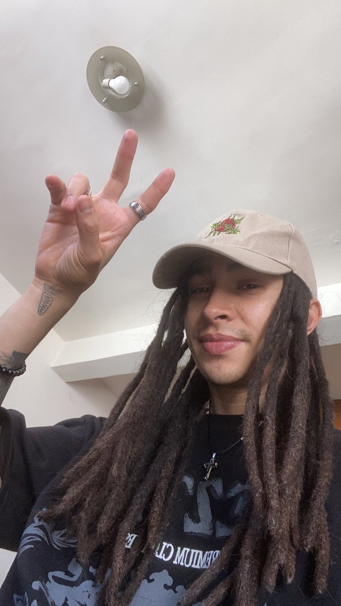 3RPrimo's tweet image. Haciendo +MusiK 🥵🔥 #VidaRobot