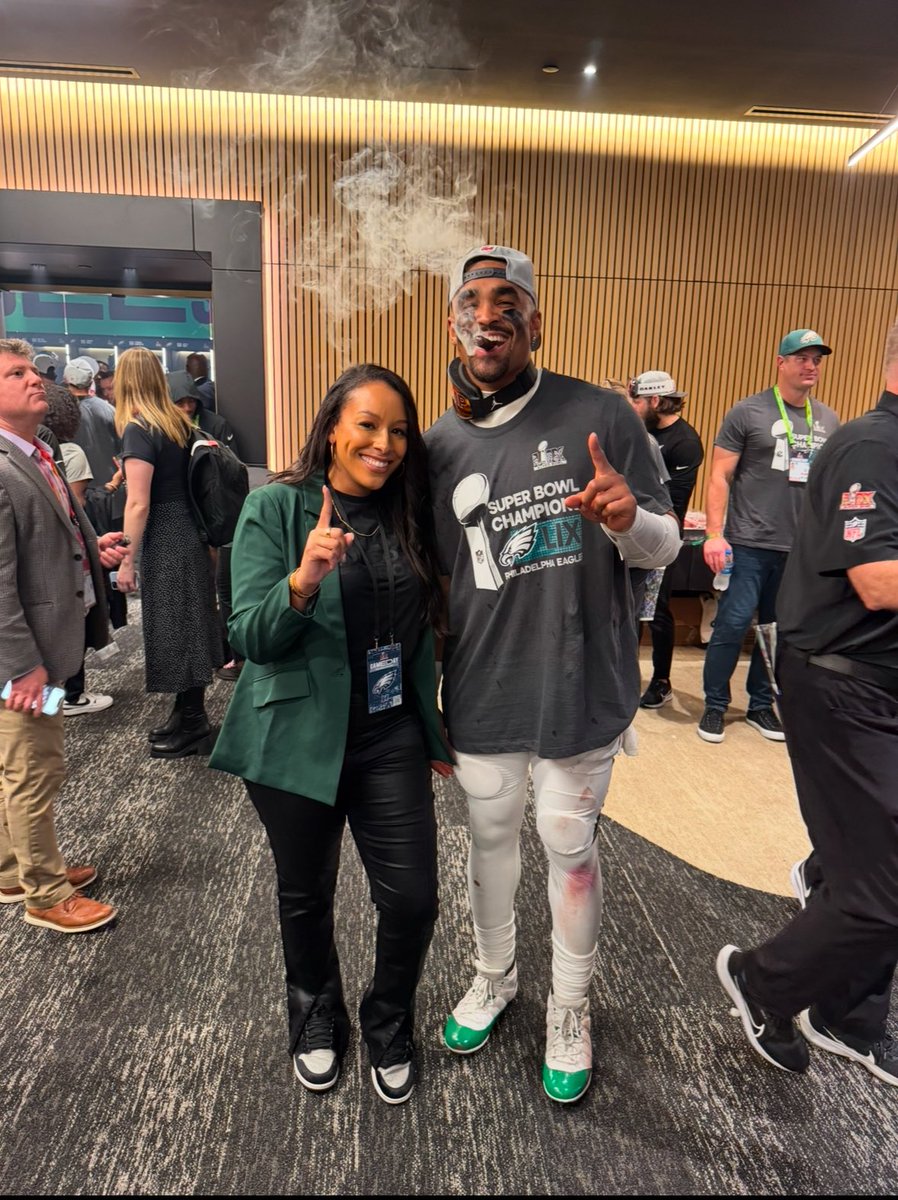 Earned! #MVP <a href="/JalenHurts/">Jalen Hurts</a>